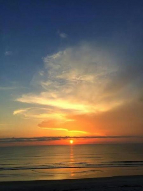Beautiful oceanfront condo